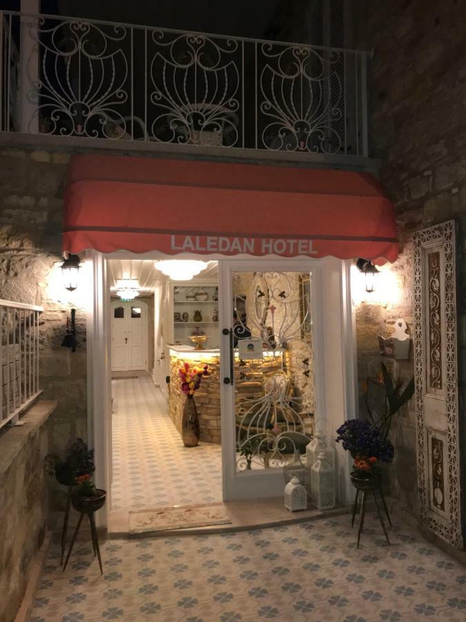 ラルダン ブティック ホテル Çeşme エクステリア 写真